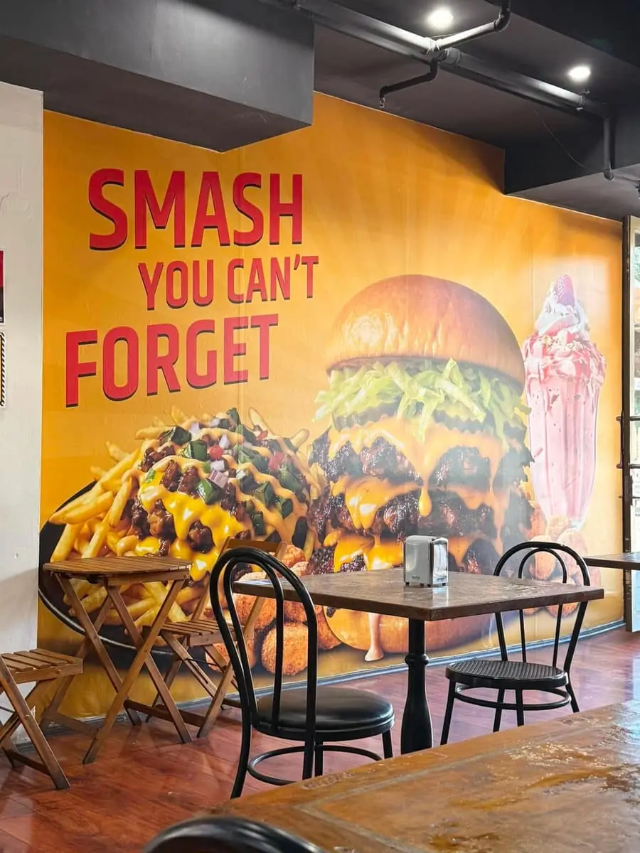 Smash You Can't Forget wall mural at Joocy Smash